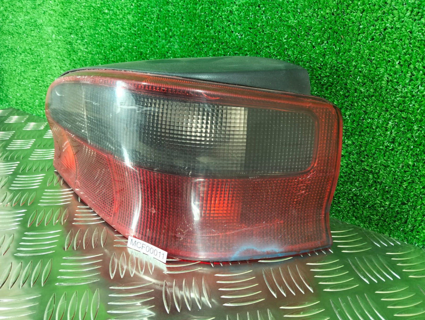 Farolim traseiro Citroen Saxo