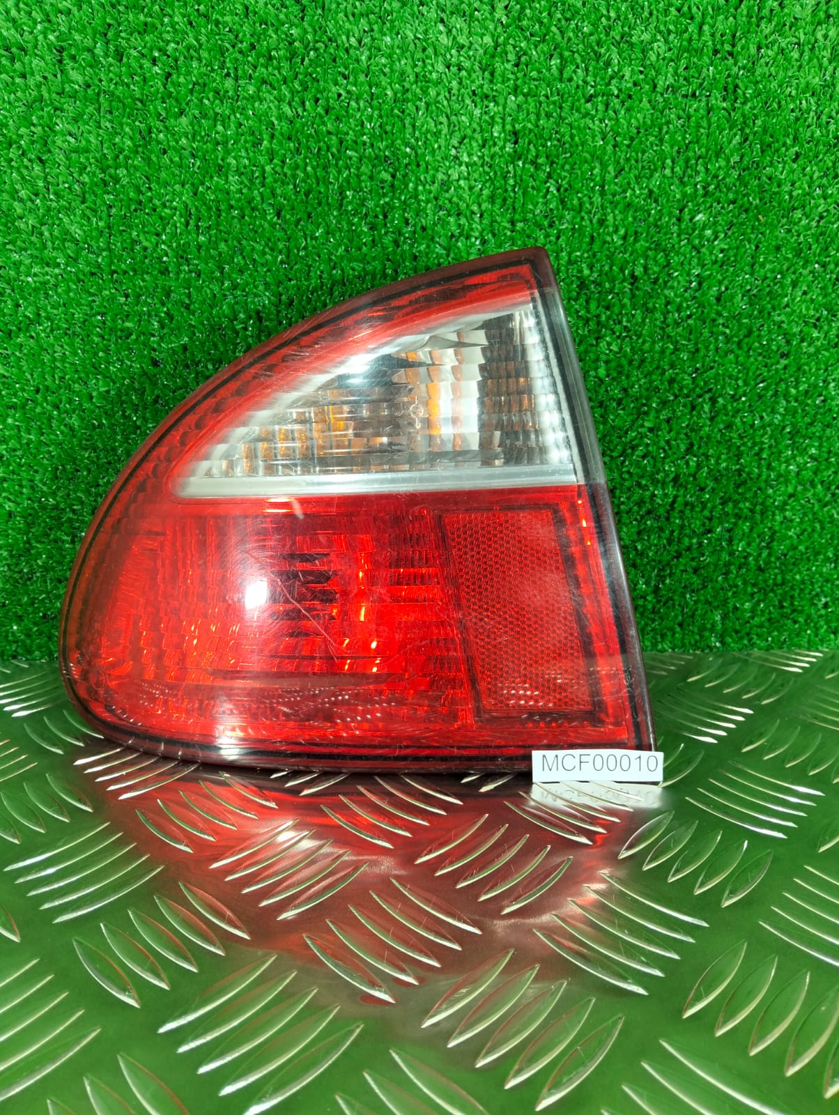 Farolim tras esquerdo Seat Leon