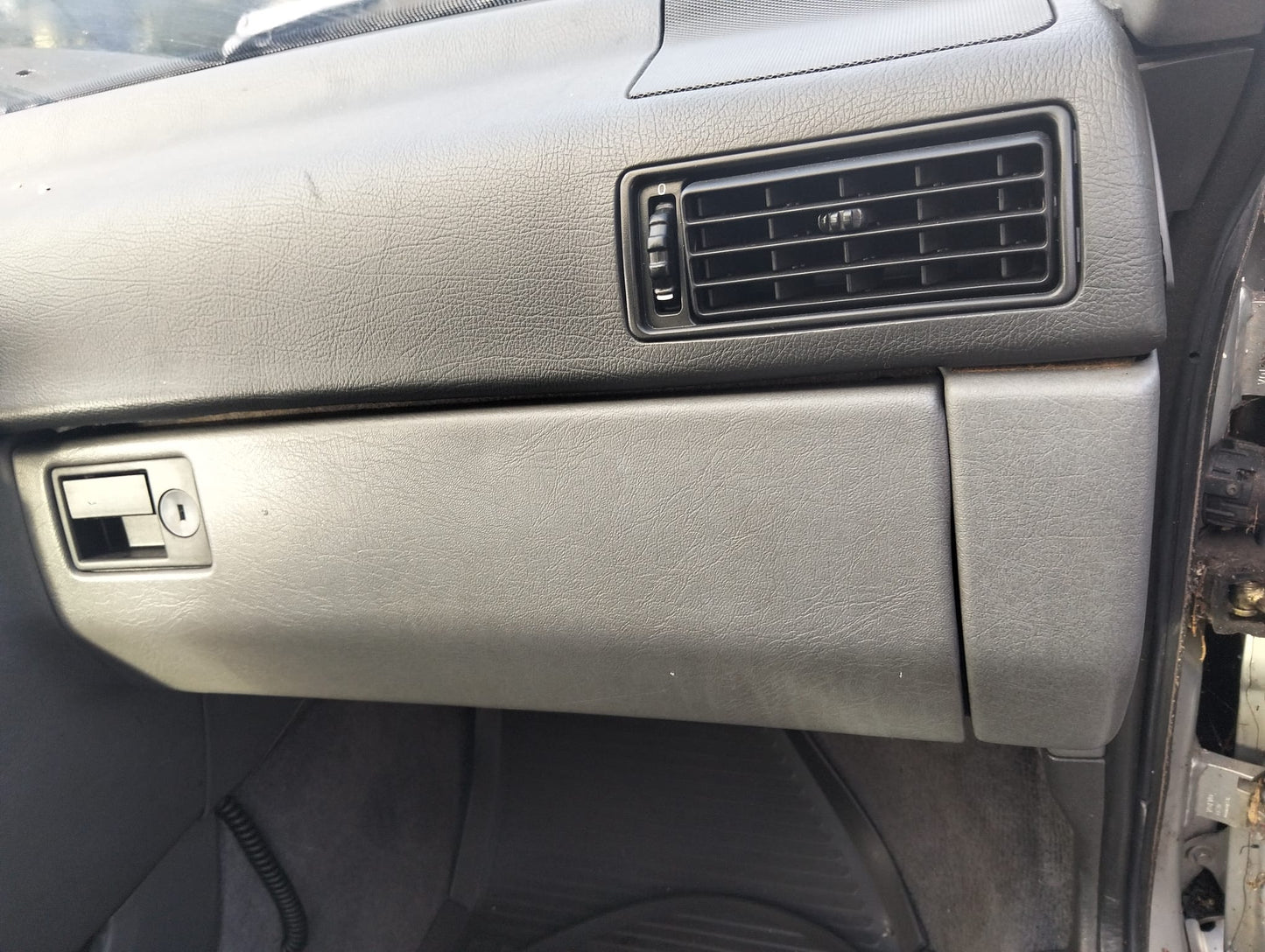 Porta-luvas Volvo 850 GLE 1992 2.0