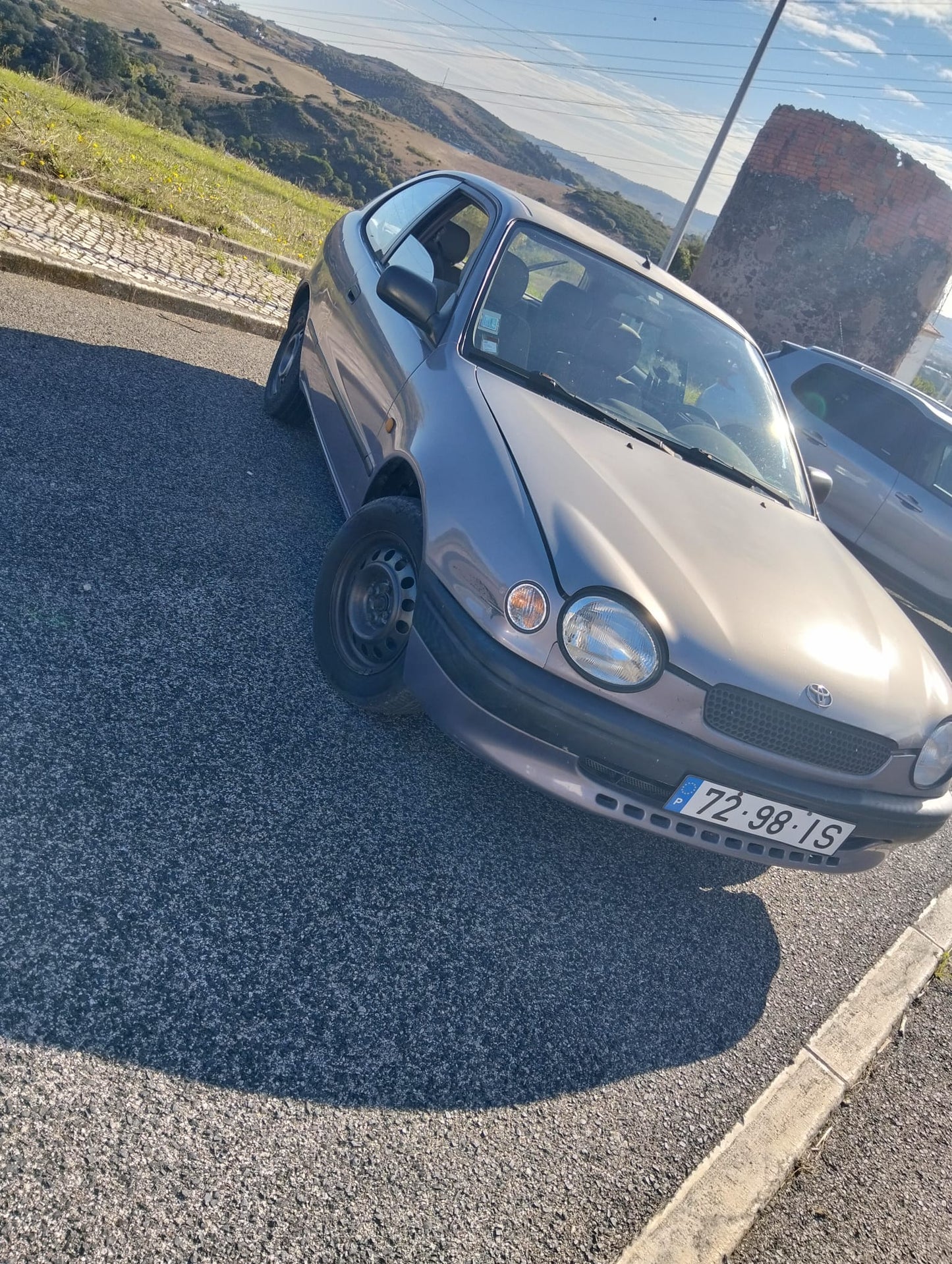 Toyota Corolla viii compact (E110)
1.4 EE111 86CV 1998