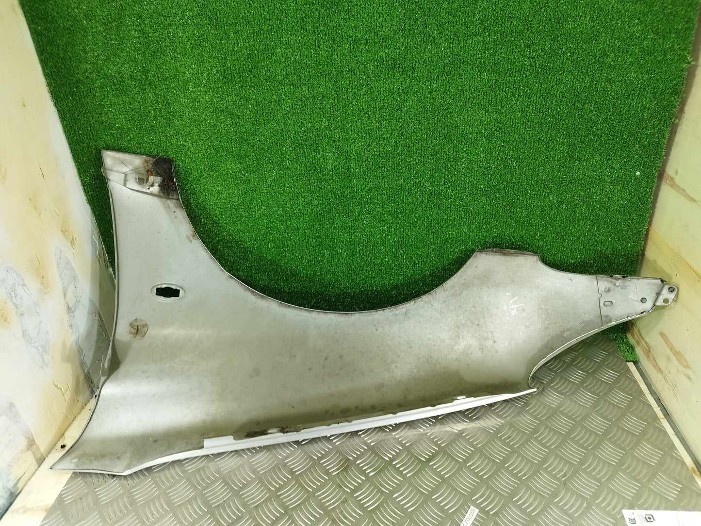 Guarda lamas direito Peugeot 206 cinzento