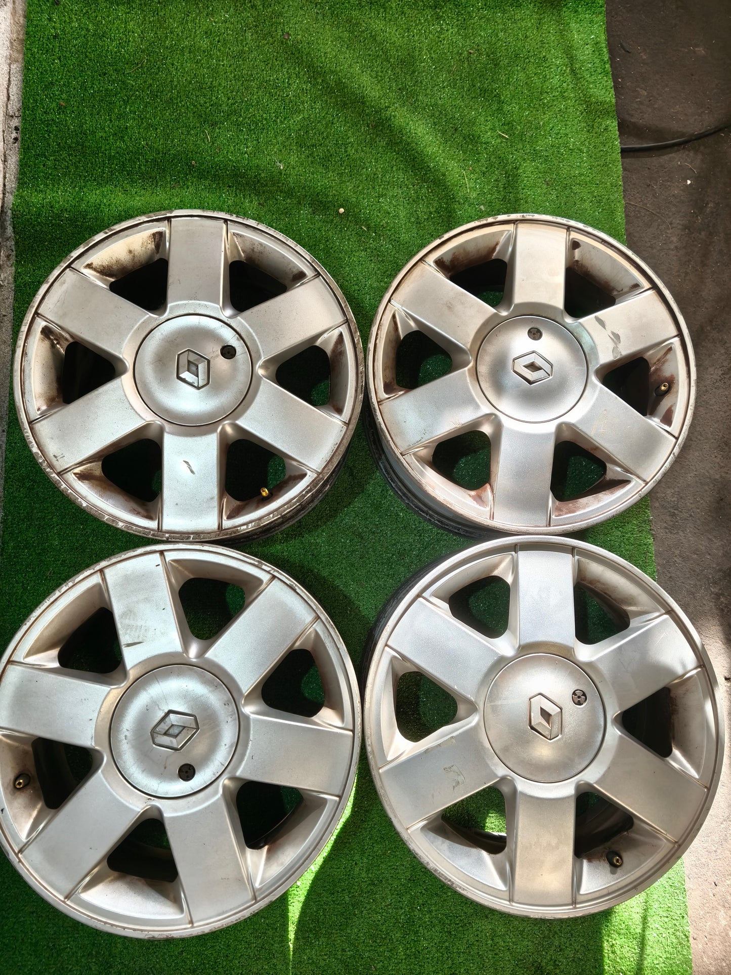 4 Jantes Renault R16