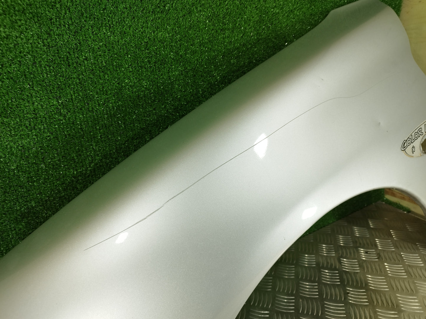 Guarda lamas esquerdo Peugeot 206 cinzento