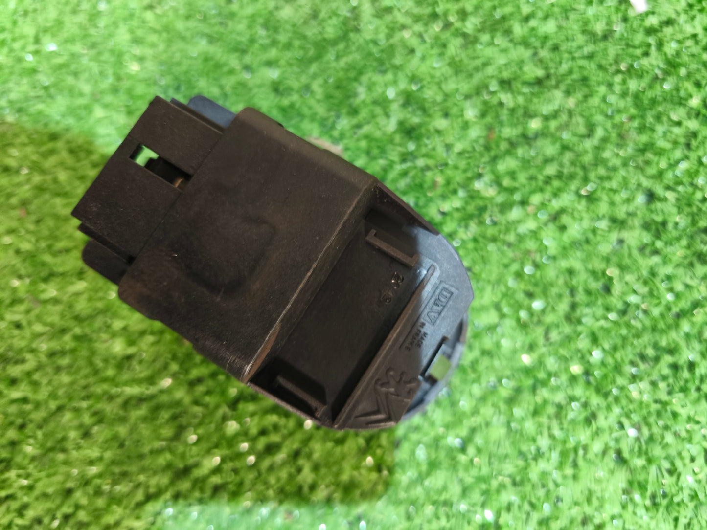 Botão de vidros Peugeot 206