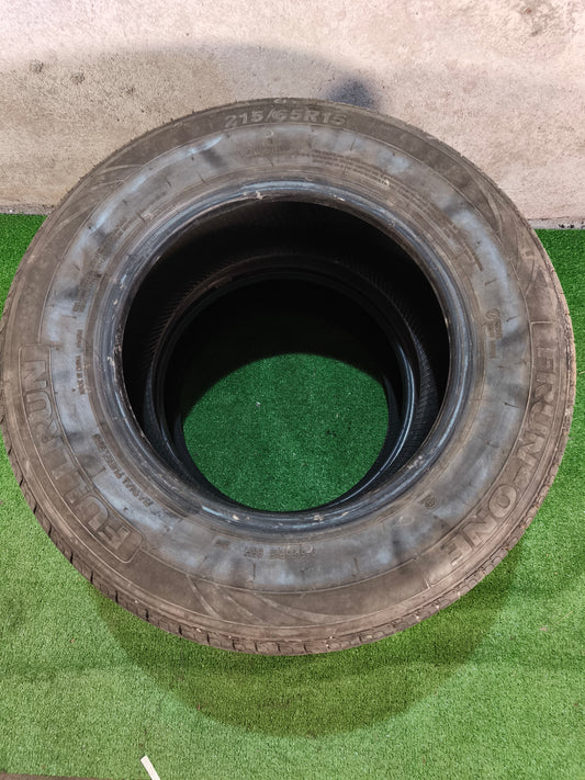 2 pneus 215/65R15