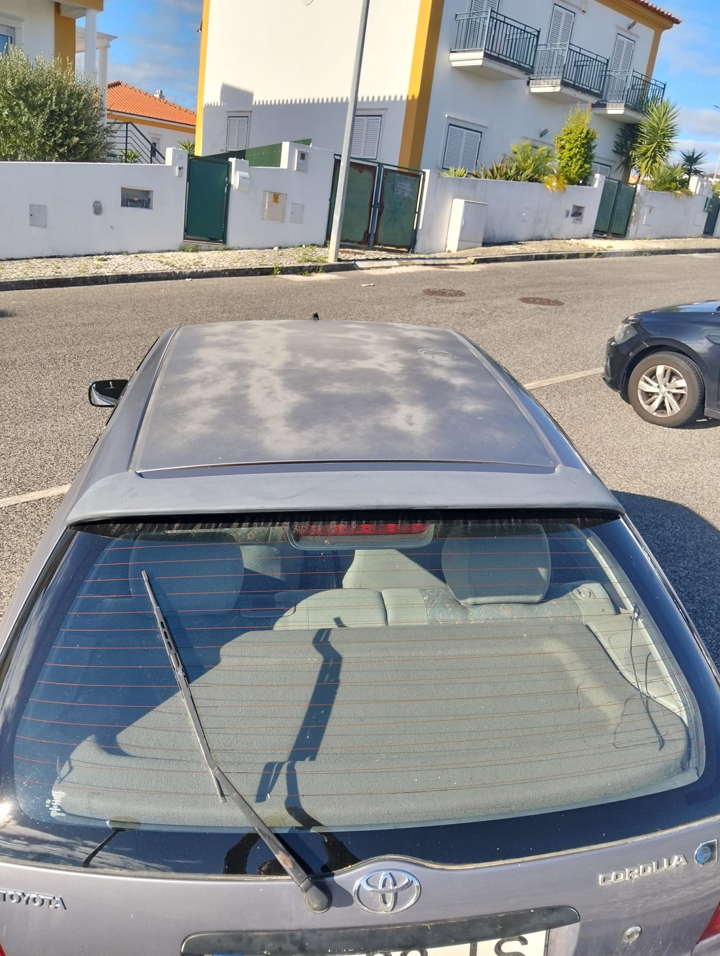 Toyota Corolla viii compact (E110)
1.4 EE111 86CV 1998