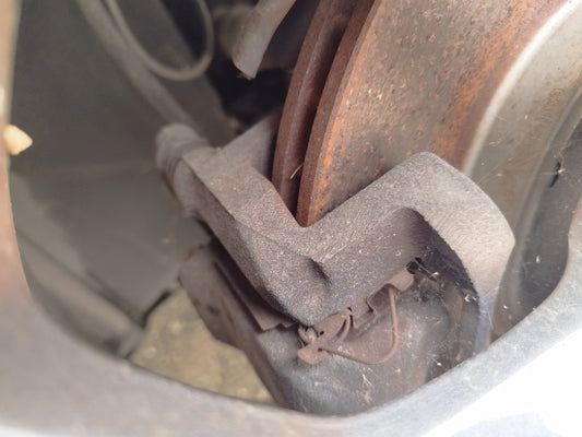 Pinça de Travão Frente Esquerda – Renault Kadjar 2019 1.5 DCI