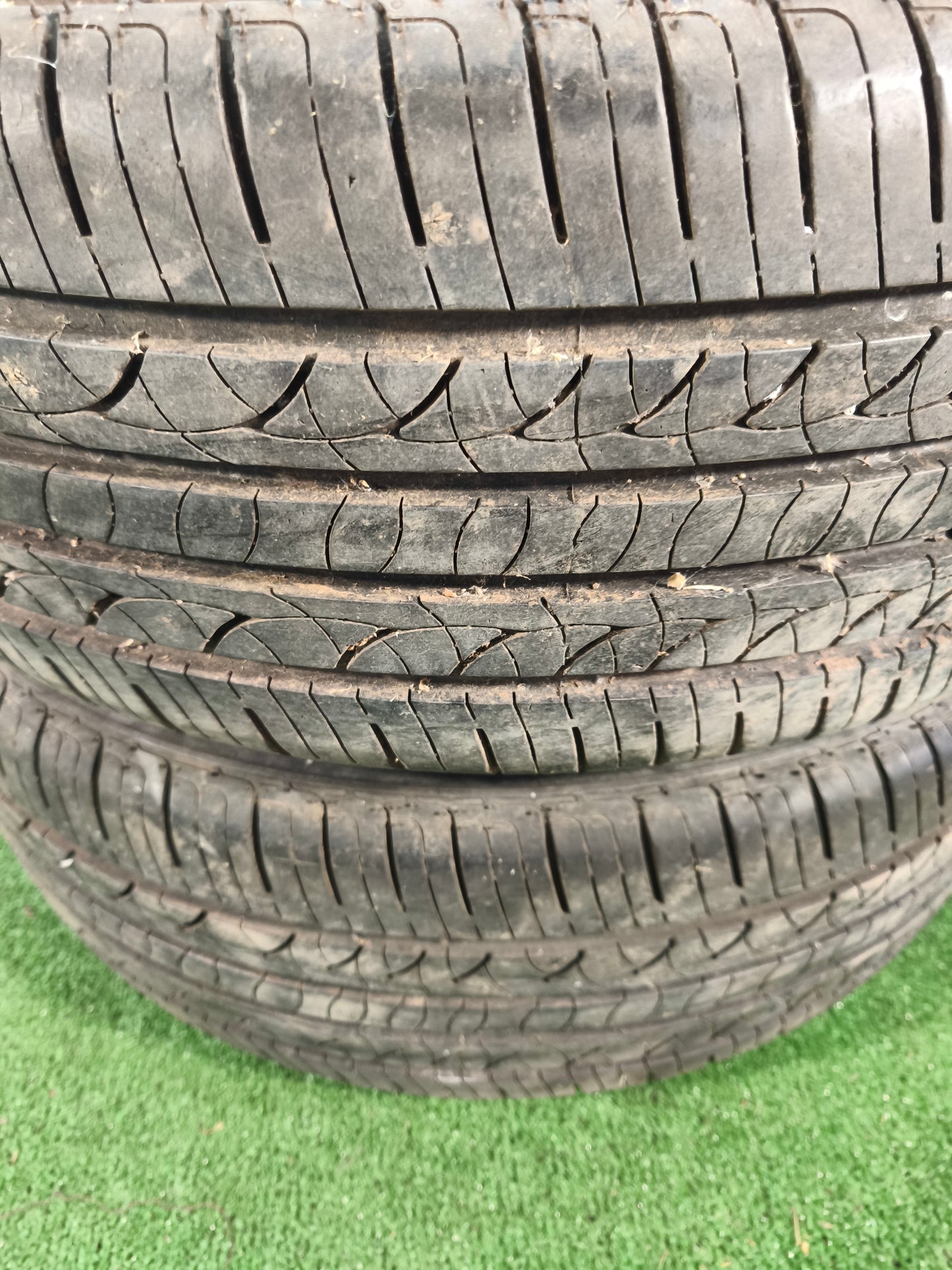 2 pneus 215/65R15