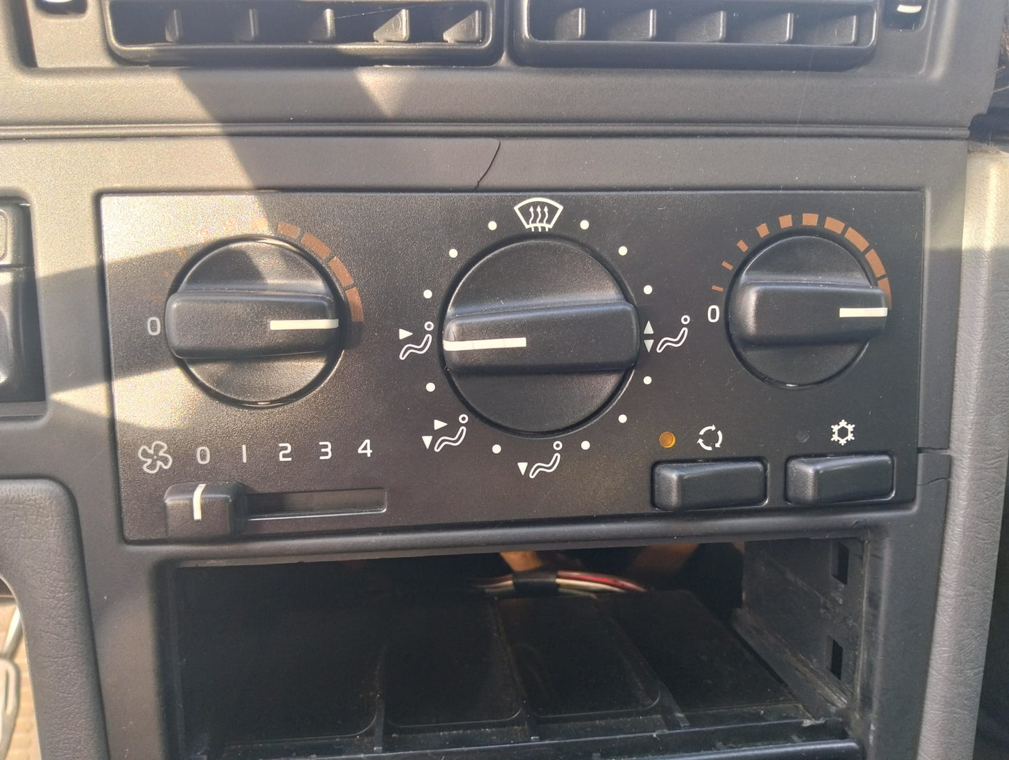 Painel de comando do A/C Volvo 850 GLE 1992 2.0