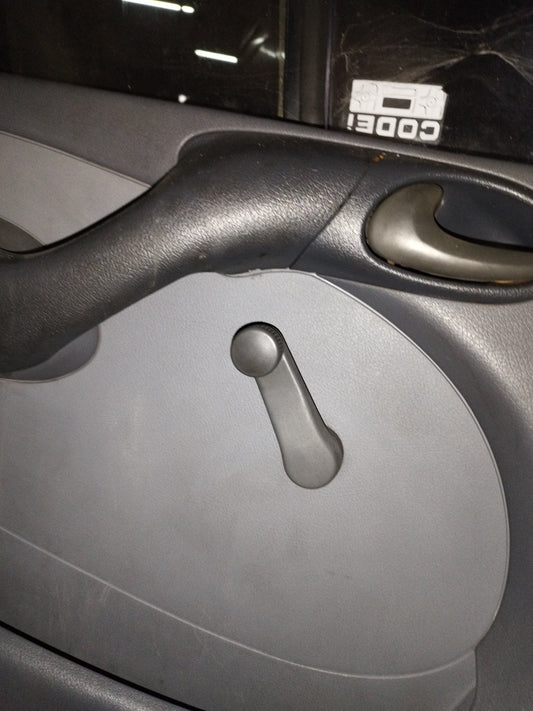 Elevador manual de porta