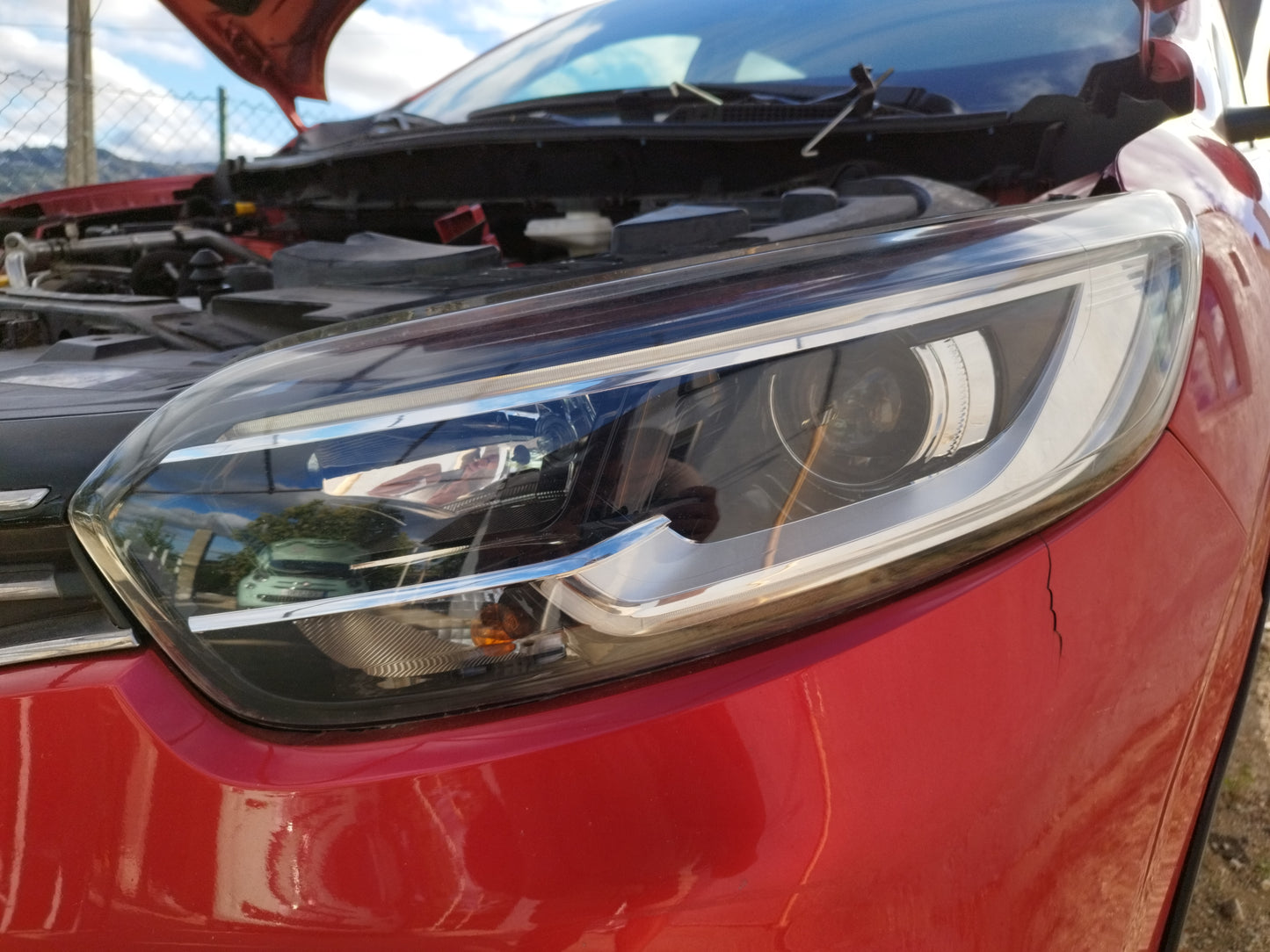 Farol Principal Esquerdo – Renault Kadjar 2019 1.5 DCI